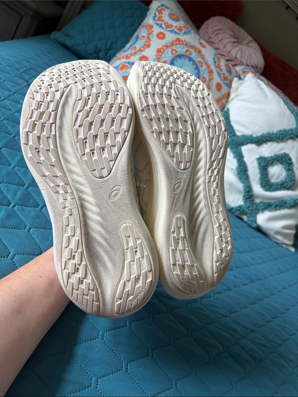 ASICS Gel Nimbus Shoes - Picture 5 of 7